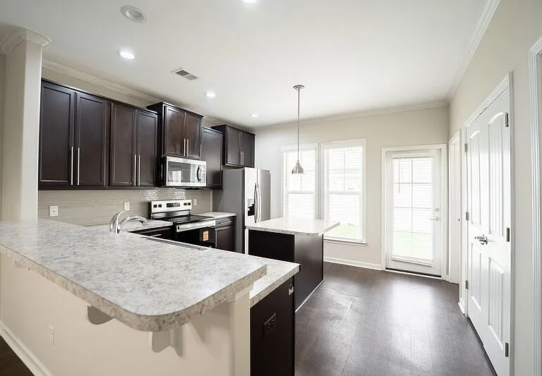 92 Reese Way — Photo 11