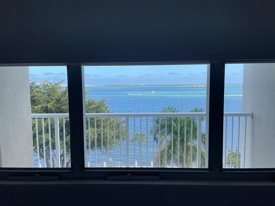 1st image of 1420 Brickell Bay Dr APT 602