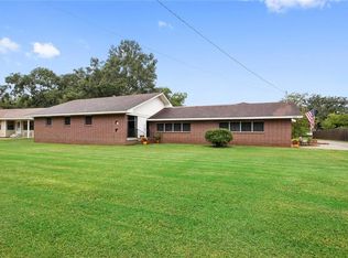 499 S Kent Dr, Sulphur, LA 70663