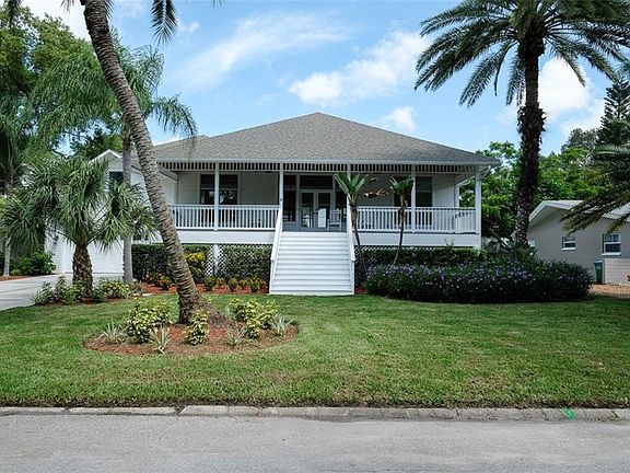 2nd image of 318 Lagoon Dr