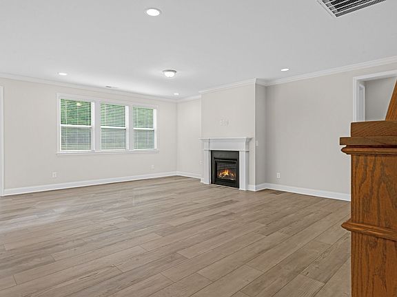 Florissant - Great Room