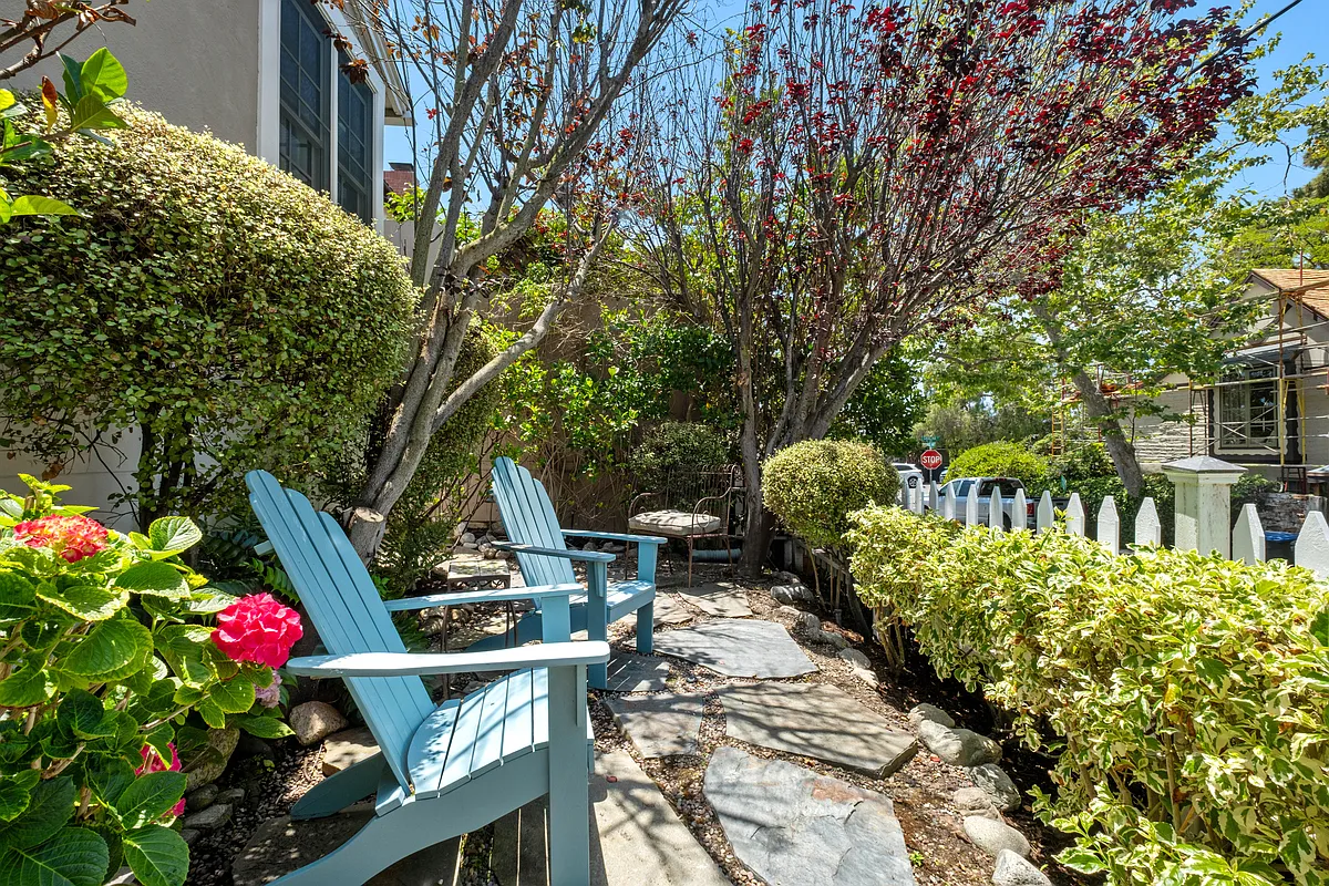 2 bed, 840 sqft, $6,500 — Photo 3