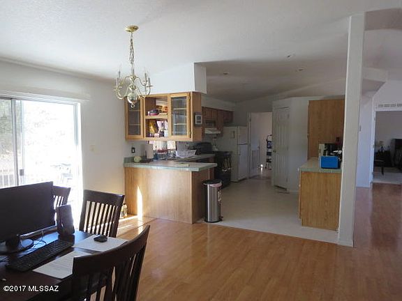 5th image of 1818 S Heytze Ln