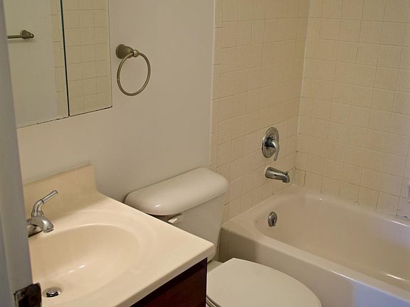 5th image of 2360 Ohio Ave APT 8