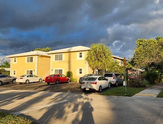 1st image of 1420 SE 4th Ave #2