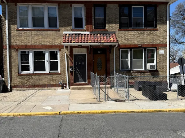 621 Columbia Avenue image 1 of 14