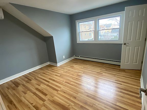 4th image of 157 Livingston Ave Floor 2