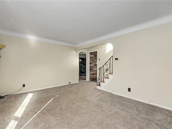 5th image of 4187 W 226th St
