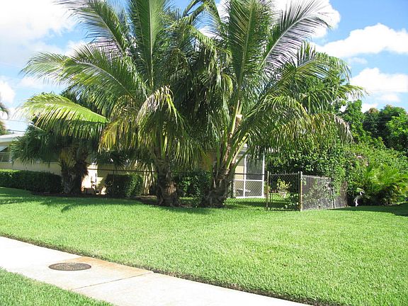2nd image of 920 Westwind Dr