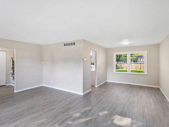 3rd image of 17600 Baker Ave