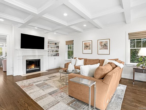 2nd image of 8 Wakefield Road