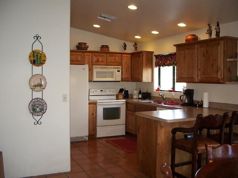 2nd image of 142 W Mohave St