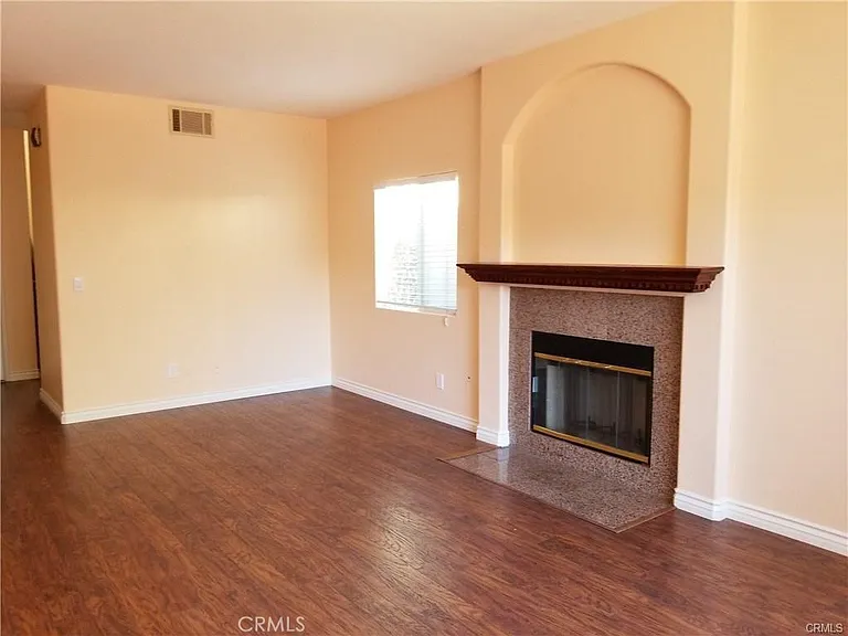 15892 Ocean Ln — Photo 6