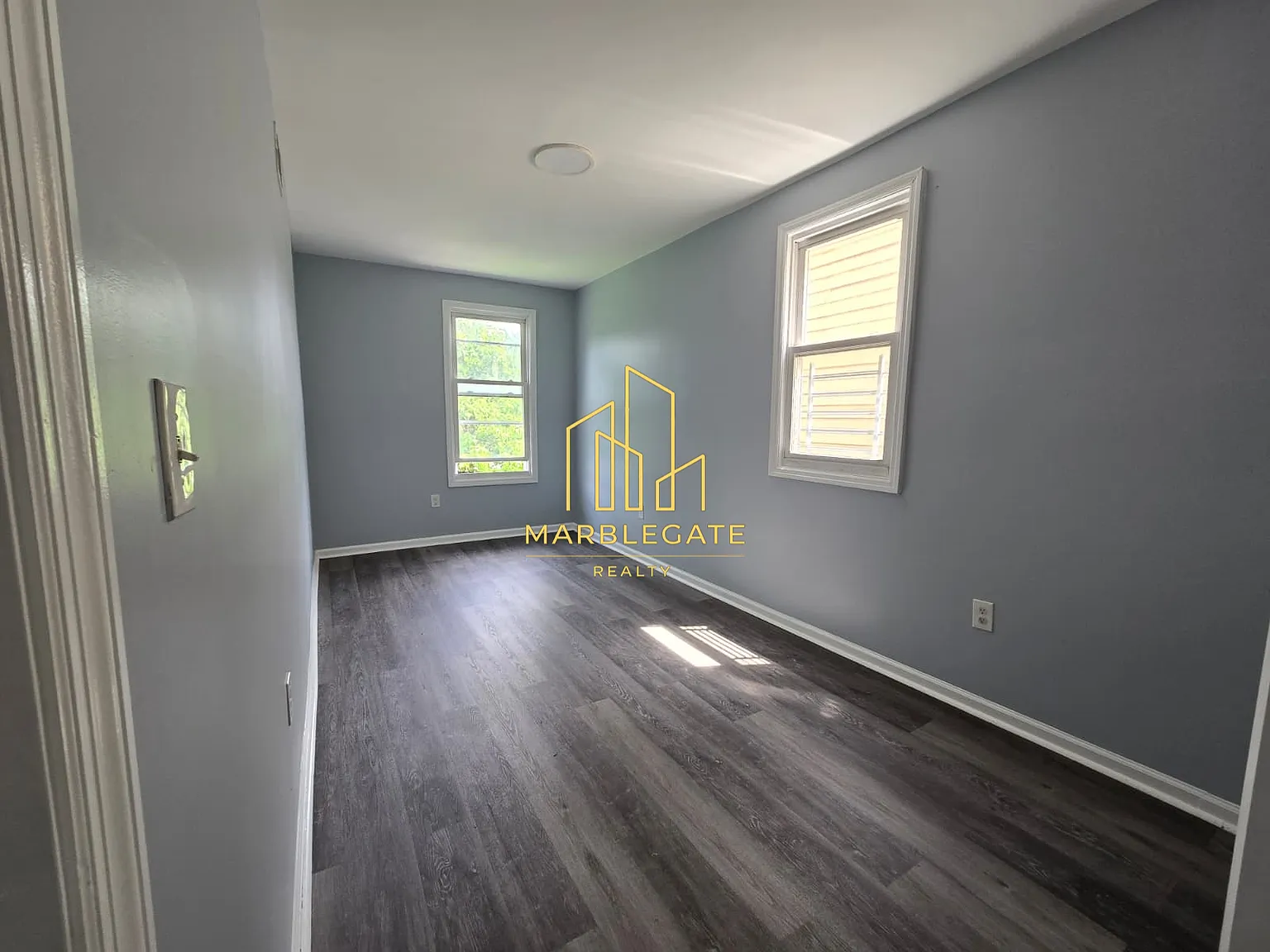 4 bed, $2,000 — Photo 3
