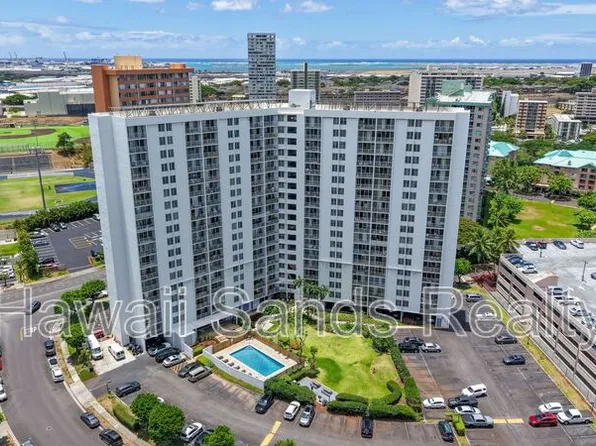 1128 Ala Napunani St APT 404, Honolulu, HI 96818