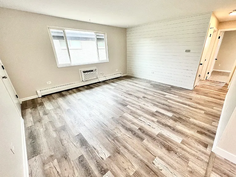 Oak North Apartments — Photo 23