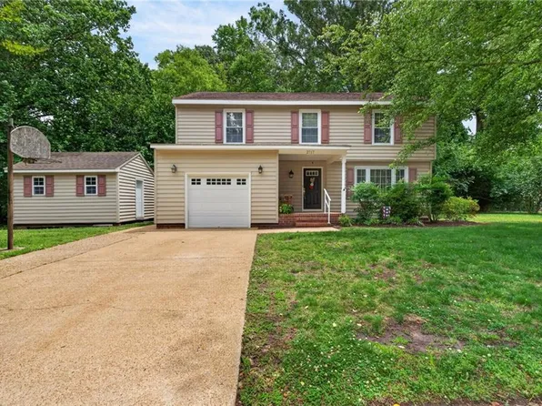 2717 N Elizabeth Harbor Dr, Chesapeake, VA 23321