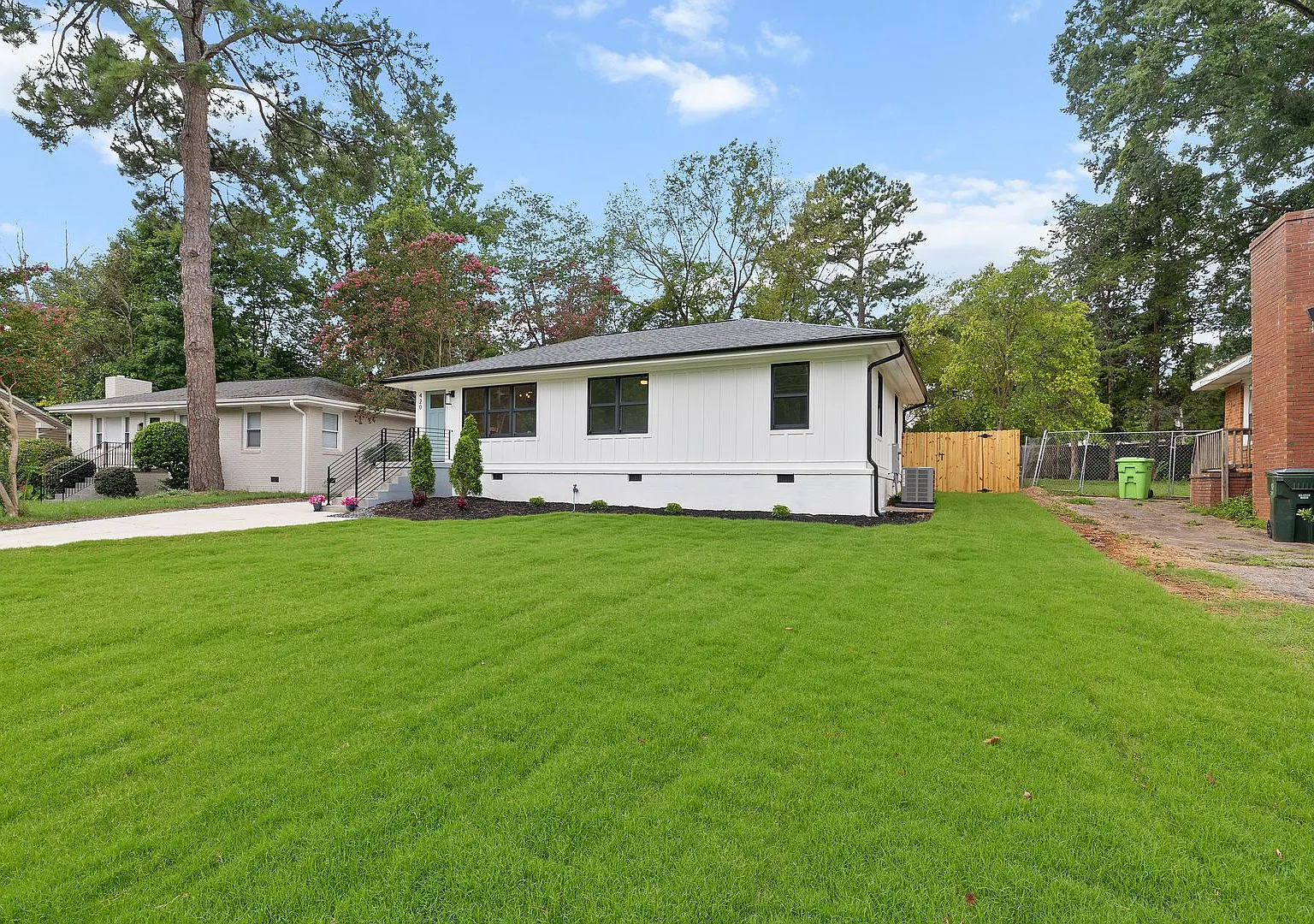 Completely Updated Home! — Photo 2