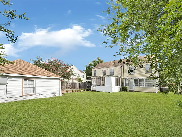 4390 Harvest Ln — Photo 21