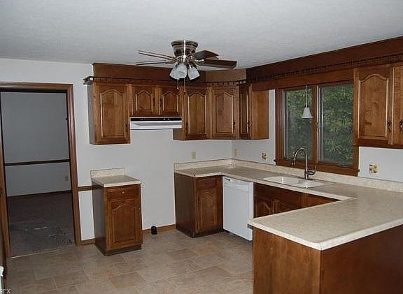 5th image of 2958 Whispering Pines Dr