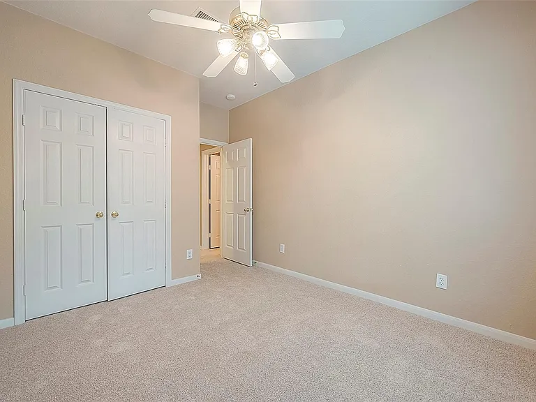 134 E Foxbriar Forest Cir — Photo 17