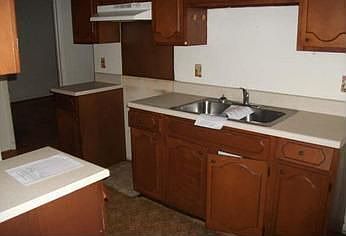 2nd image of 37 Rosemoor Dr