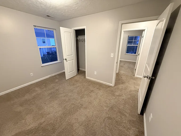 400 Rick McCormick Dr — Photo 22