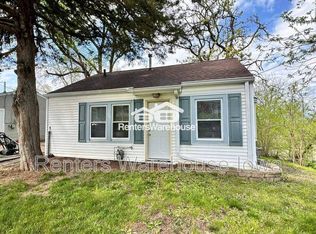 35 Hillside Ave, Des Moines, IA 50315