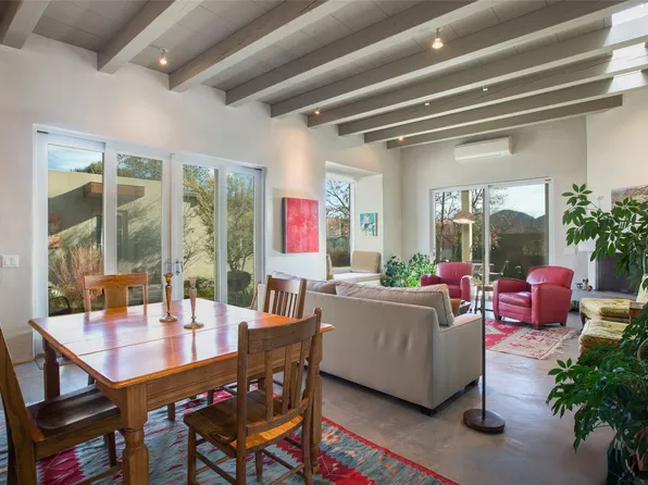 1291 Cerro Gordo Rd, Santa Fe, NM 87501