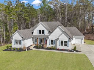 215 Greyfairs Ave, Senoia, GA 30276