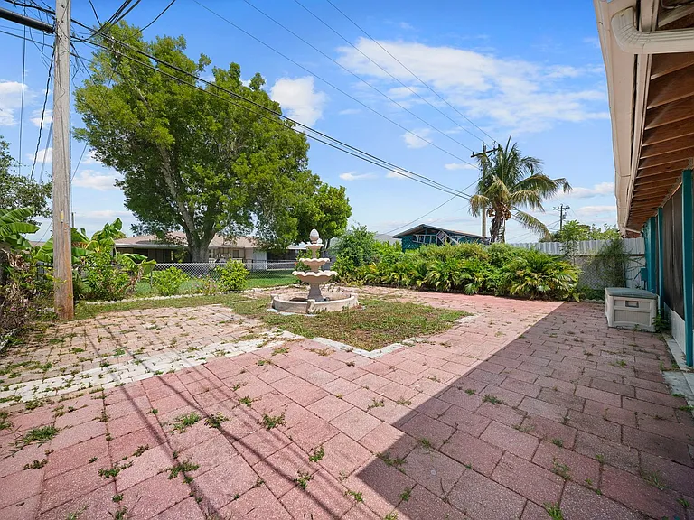 3402 Santa Barbara Blvd — Photo 23