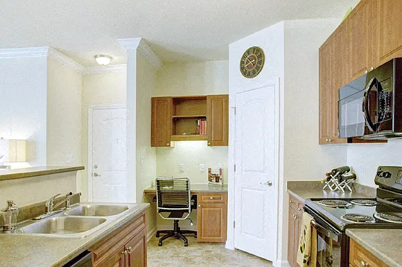 Clairmont at Hillandale — Photo 19