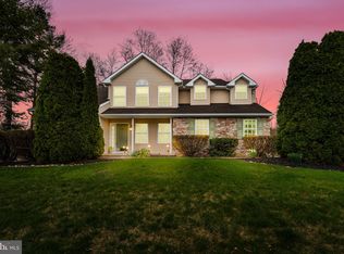 11 Doe Run Ln, Pottstown, PA 19464