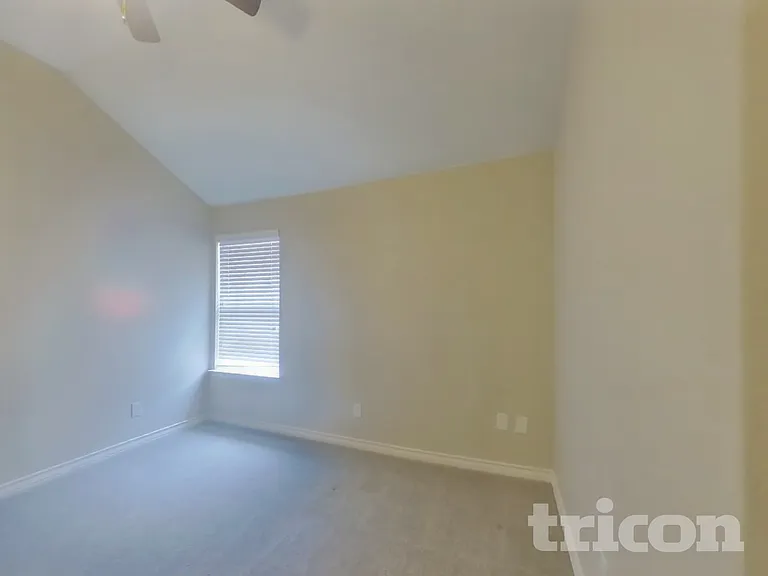 1116 Monticello Dr — Photo 12