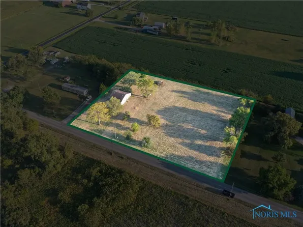 14046 W 3rd St, Oak Harbor, OH 43449