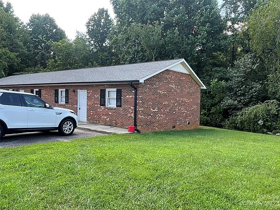 5th image of 513 Hibriten Dr SW