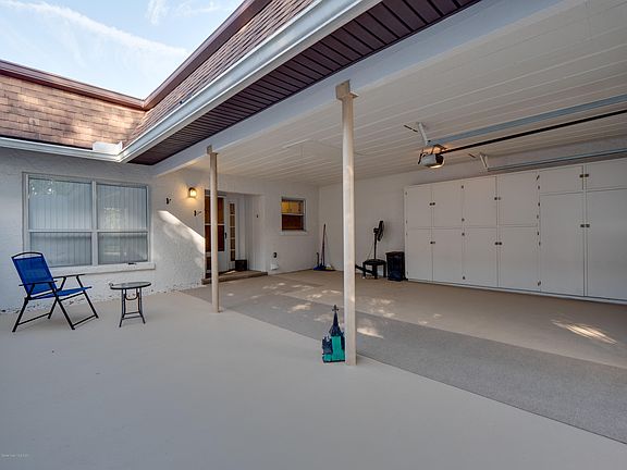 5th image of 2552 Demaret Dr #302A