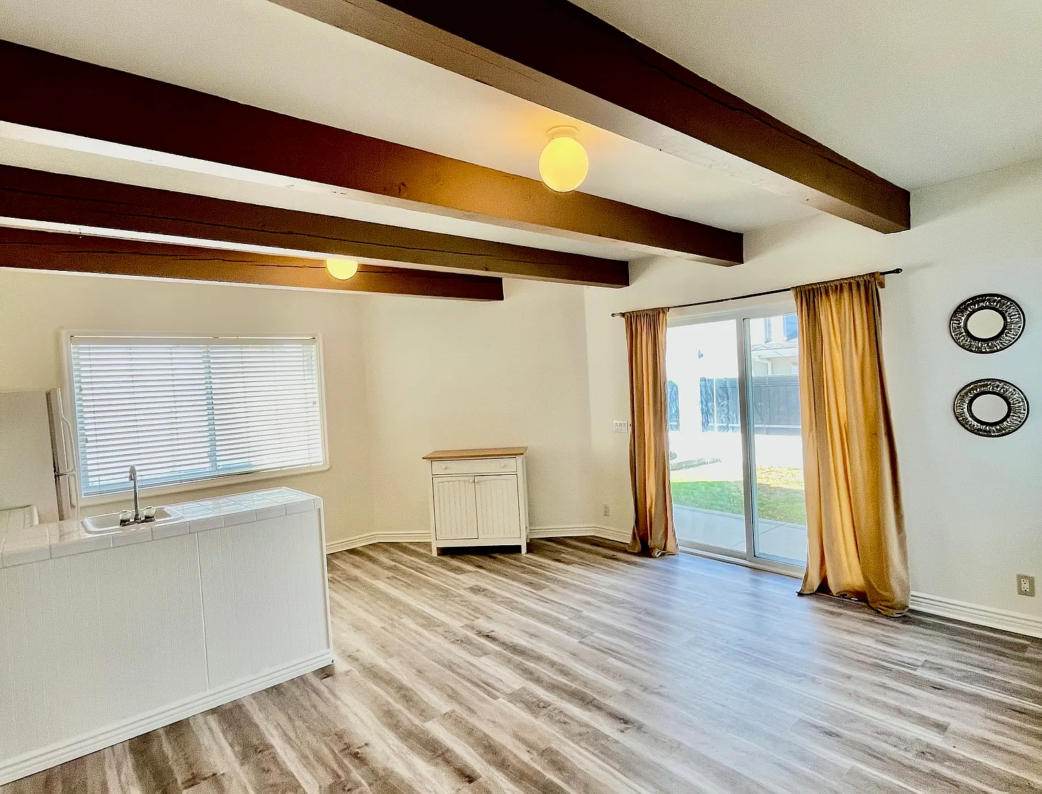 1 bed, 750 sqft, $2,800 — Photo 3