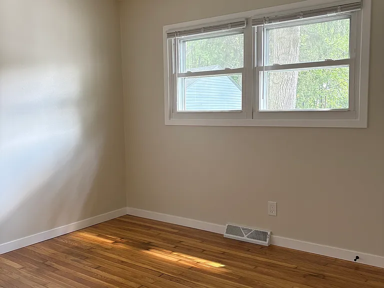 7567 Inland Dr — Photo 21