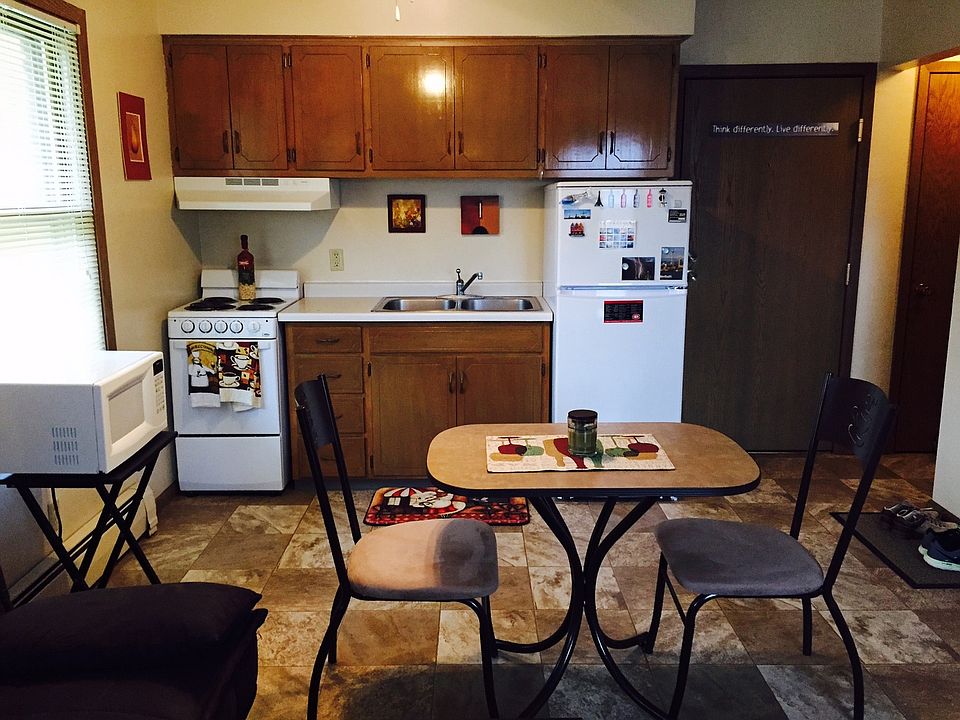 1st image of 1520 University Dr SE APT 6