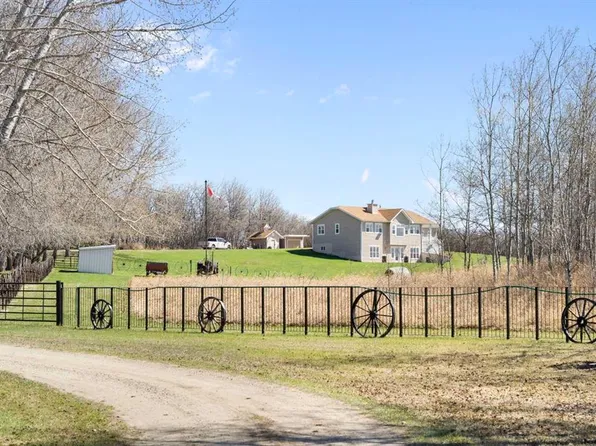 36341 N Range Road 250, Red Deer County, AB T0M 1R0