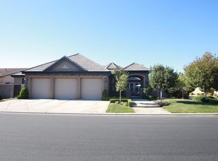 1538 E Sterling Hill Way, Fresno, CA