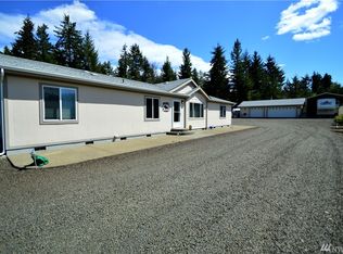 21 E Happy Home Dr, Belfair, WA 98528