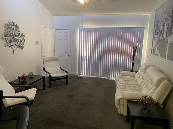 3rd image of 5174 S Jones Blvd Unit 205