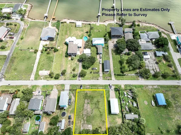 822 5th St, San Leon, TX 77539
