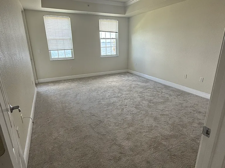 5116 Melbourne St #B-105 — Photo 9