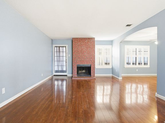 2nd image of 7711 Callaghan APT 404