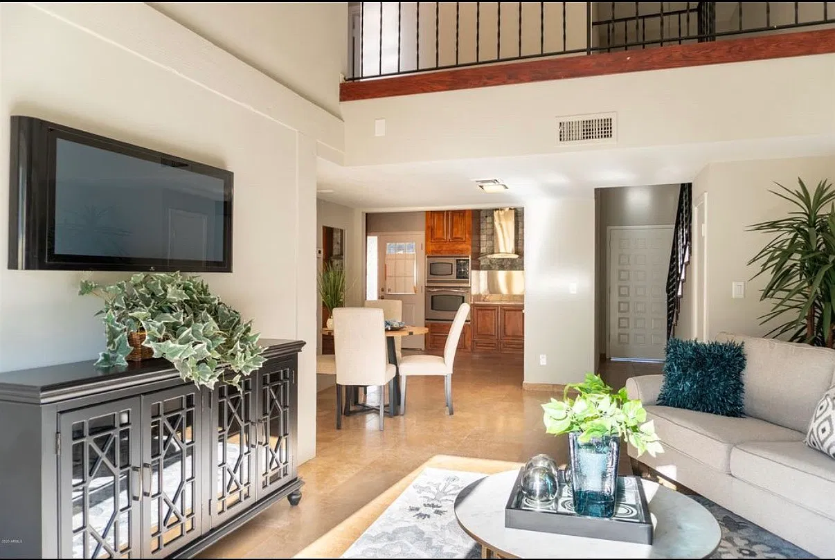 4 bed, 1666 sqft, $2,700 — Photo 4