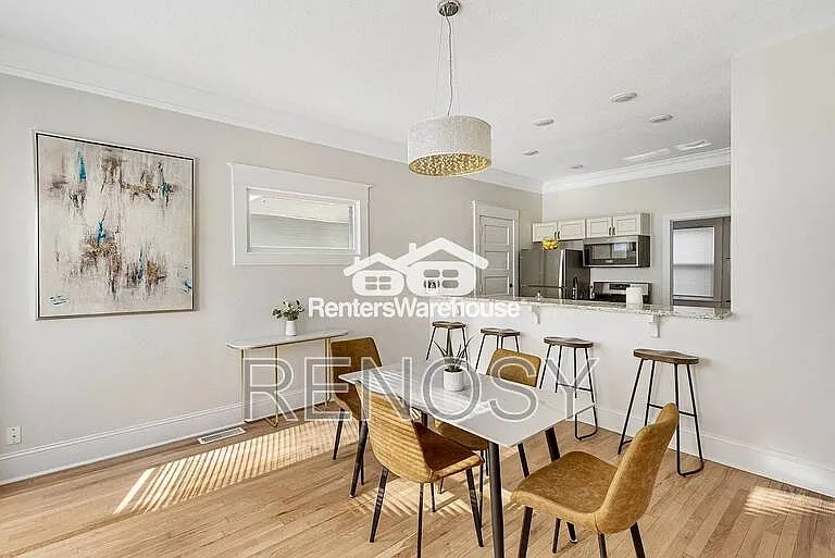 544 36th St #1 — Photo 3