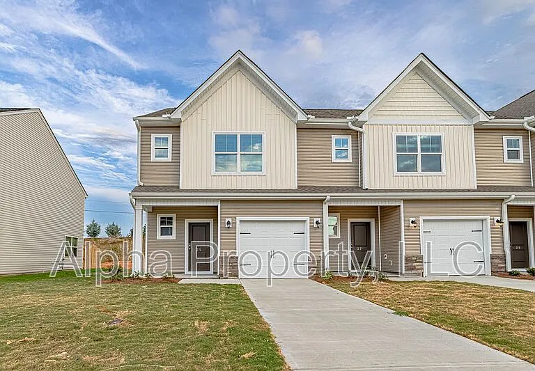 25 Apricot Ln — Photo 1
